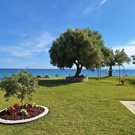 Holiday home Alkea Beachfront Moles Kalives Halkidiki Mola Kalyva